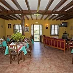 Inn Los Taranos 3*