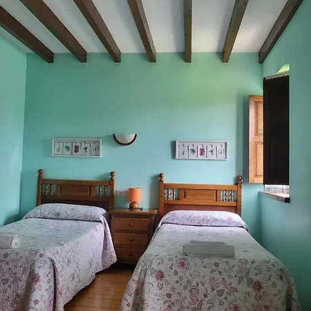 Inn Los Taranos Valdaliga