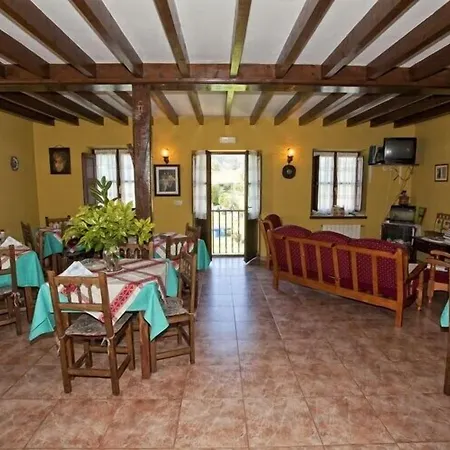 Inn Los Taranos 3*